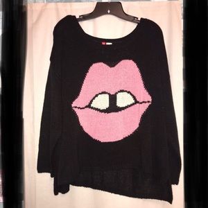 Gap teeth knit sweater